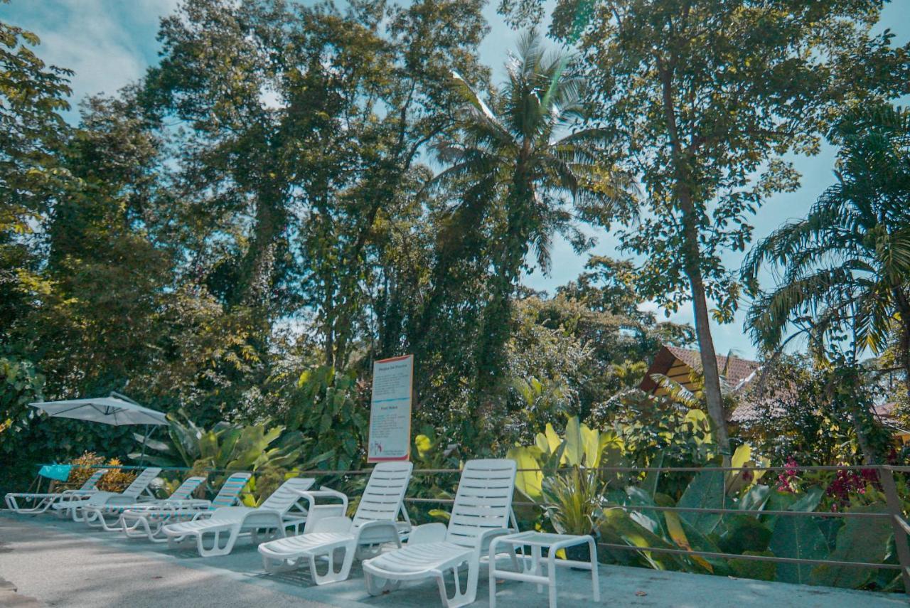 Hotel Tres Banderas Manuel Antonio Exterior foto